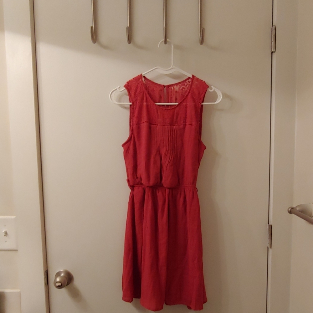 Dress - Picture 1 of 4